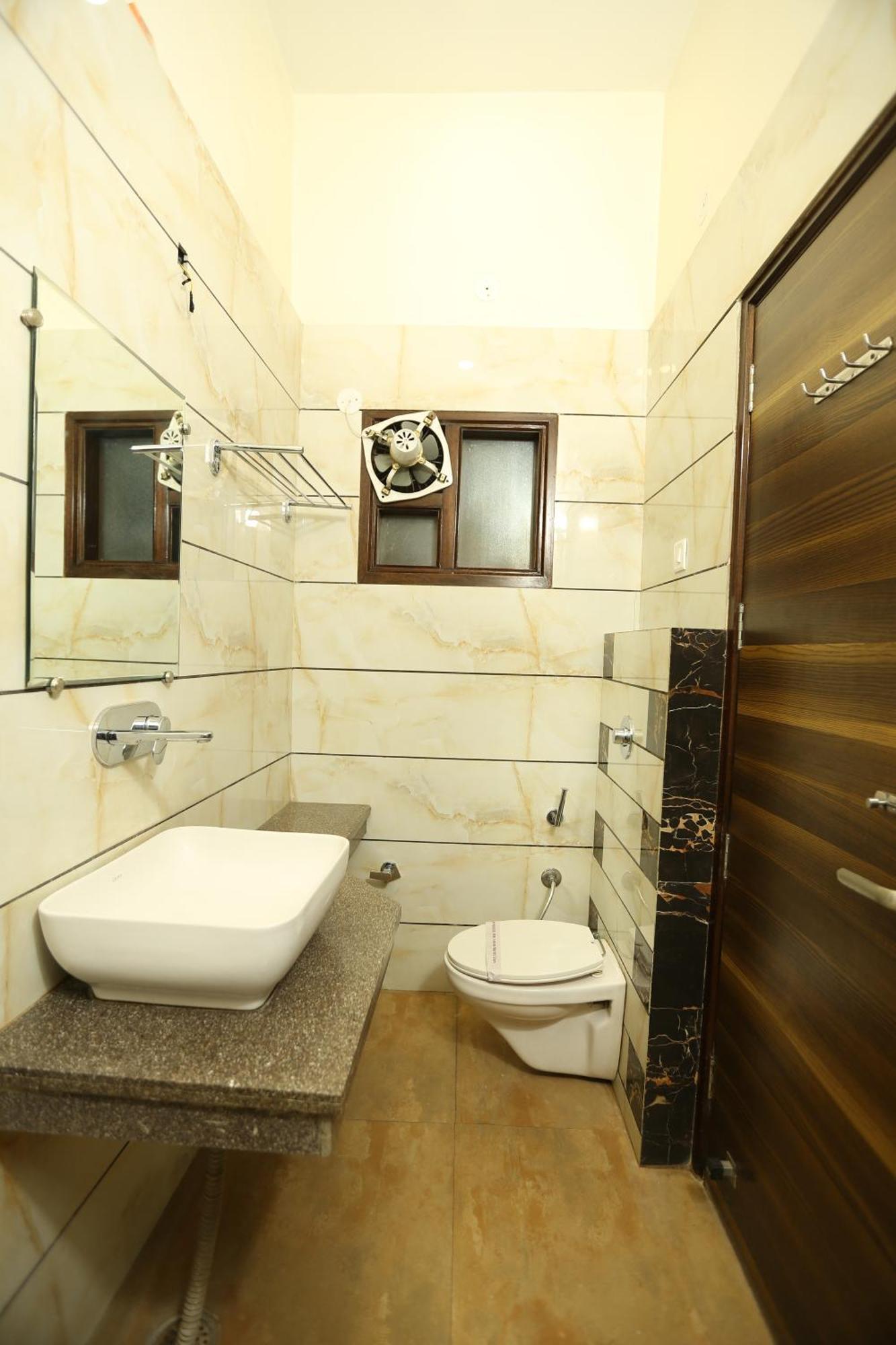 Om Sai B&B Amritsar Exterior photo