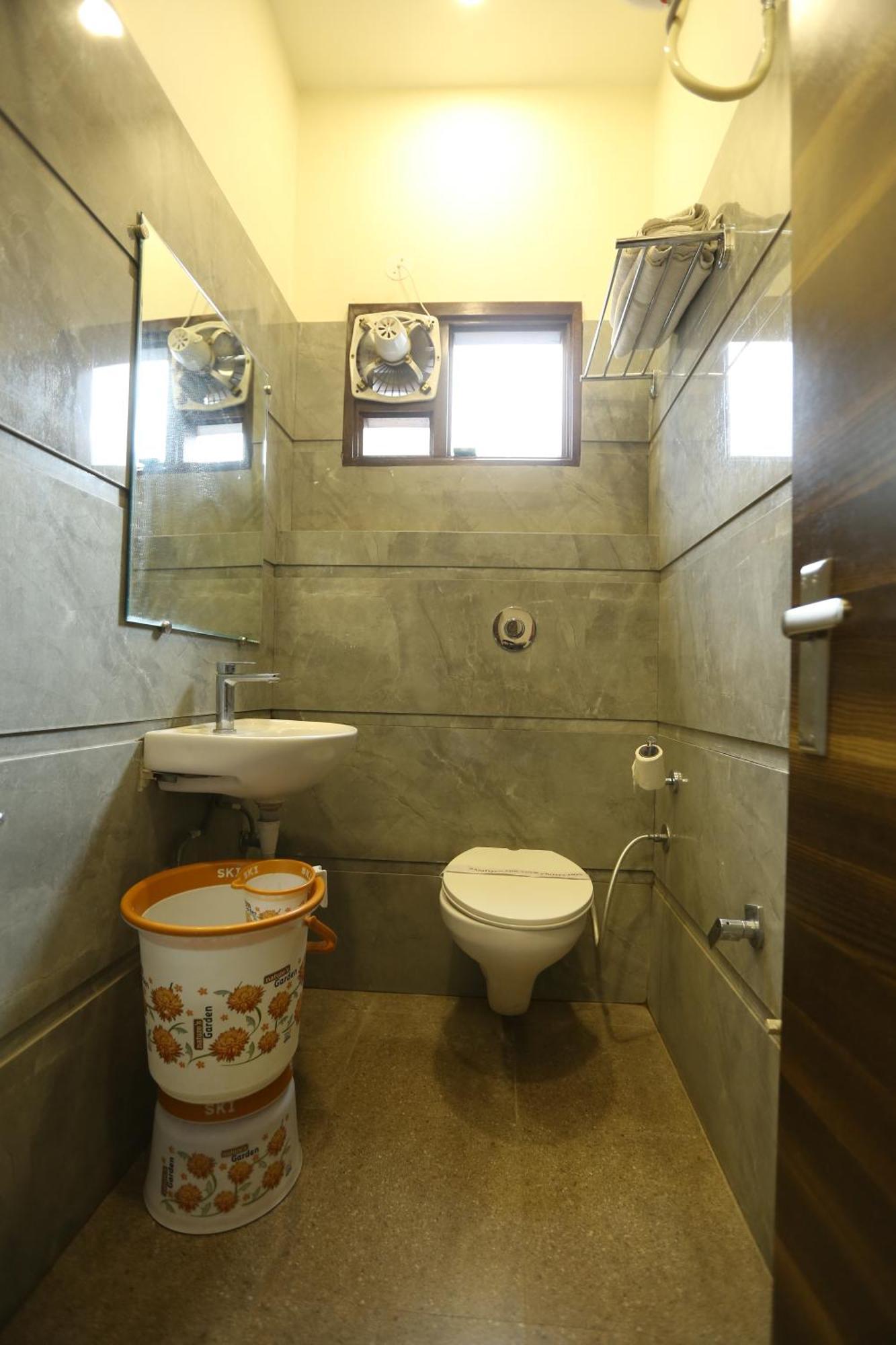 Om Sai B&B Amritsar Exterior photo