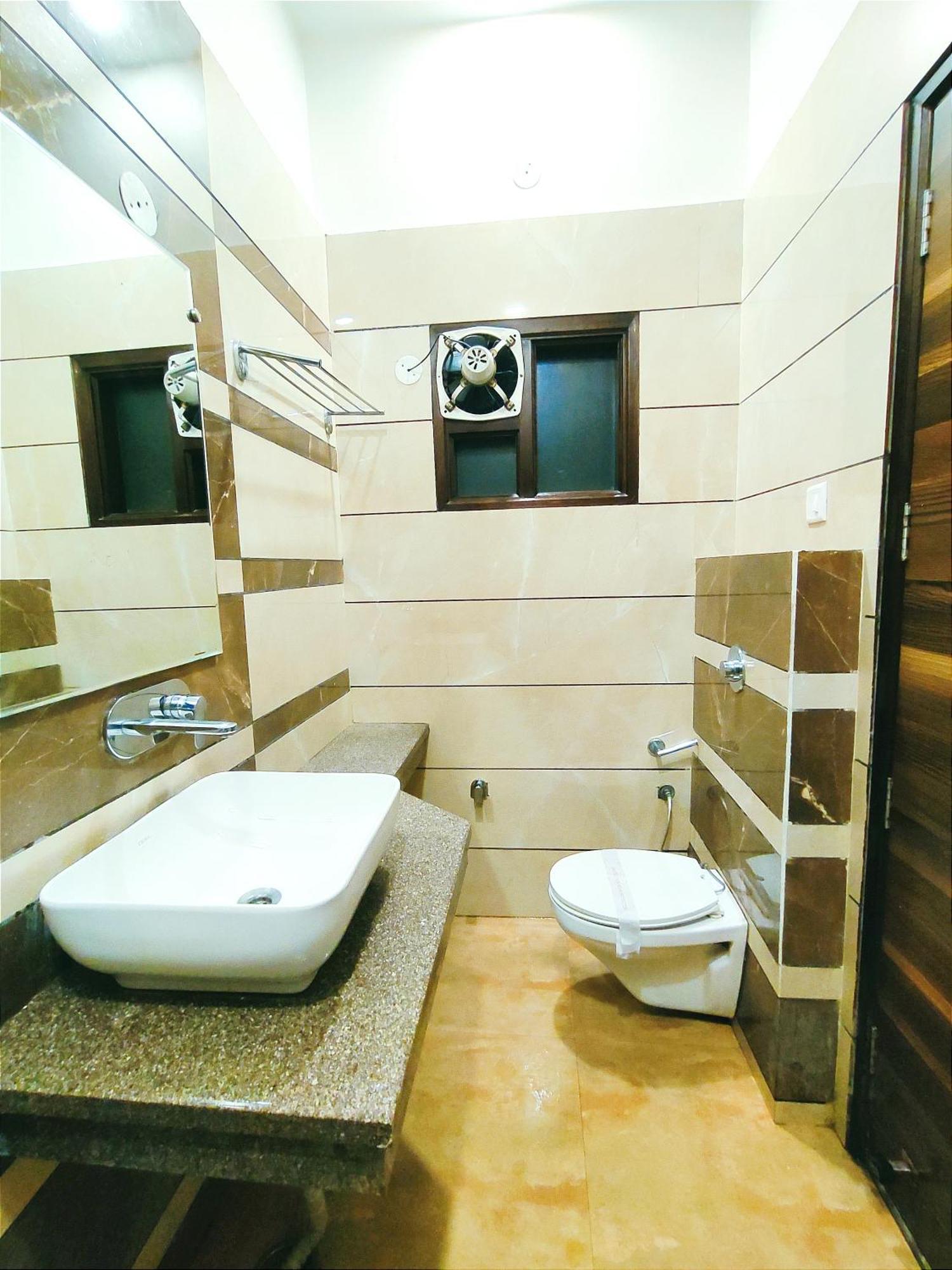 Om Sai B&B Amritsar Exterior photo