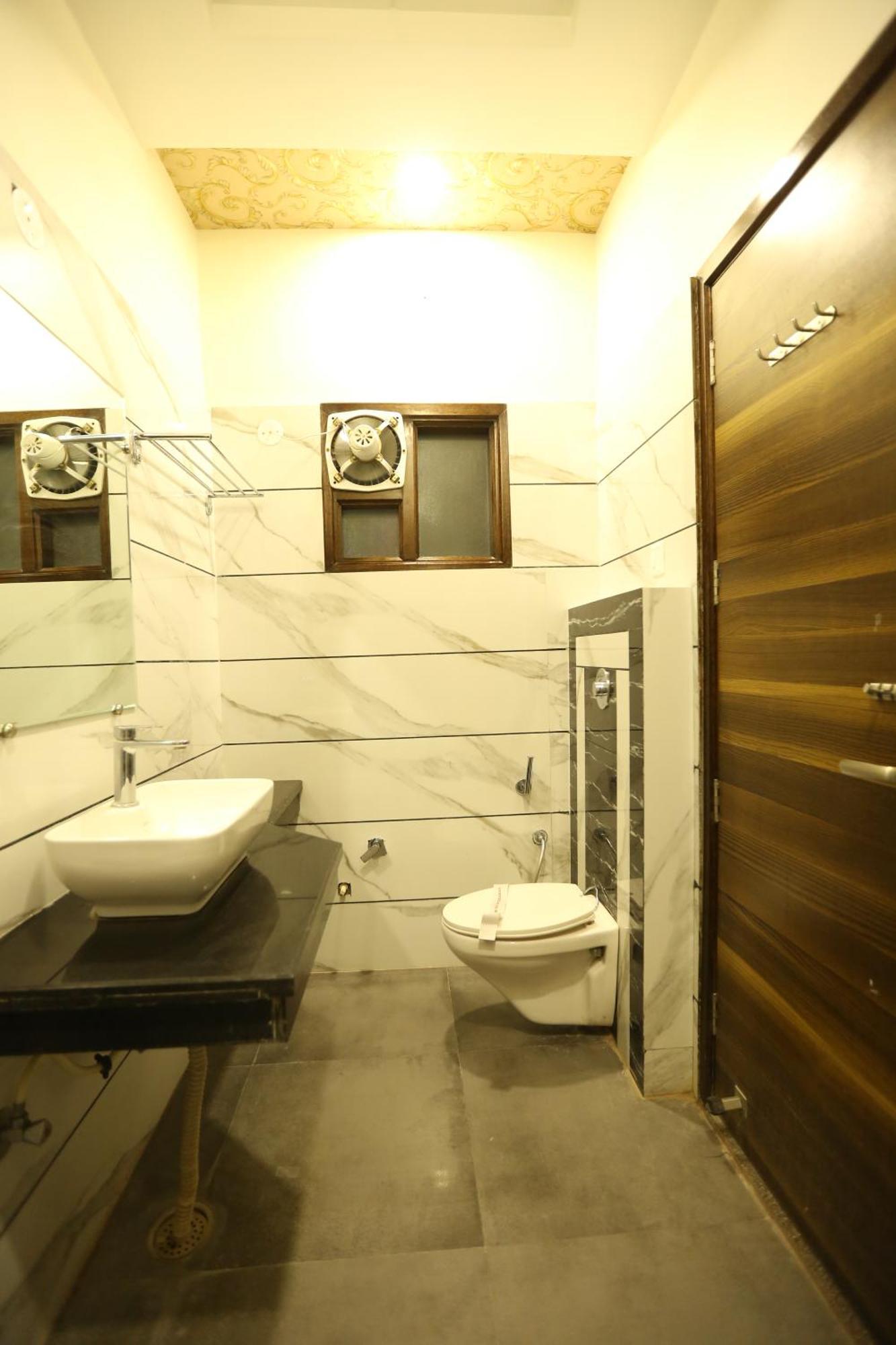 Om Sai B&B Amritsar Exterior photo