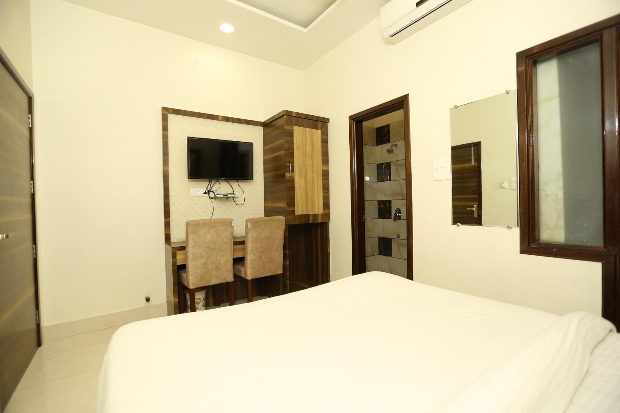 Om Sai B&B Amritsar Exterior photo